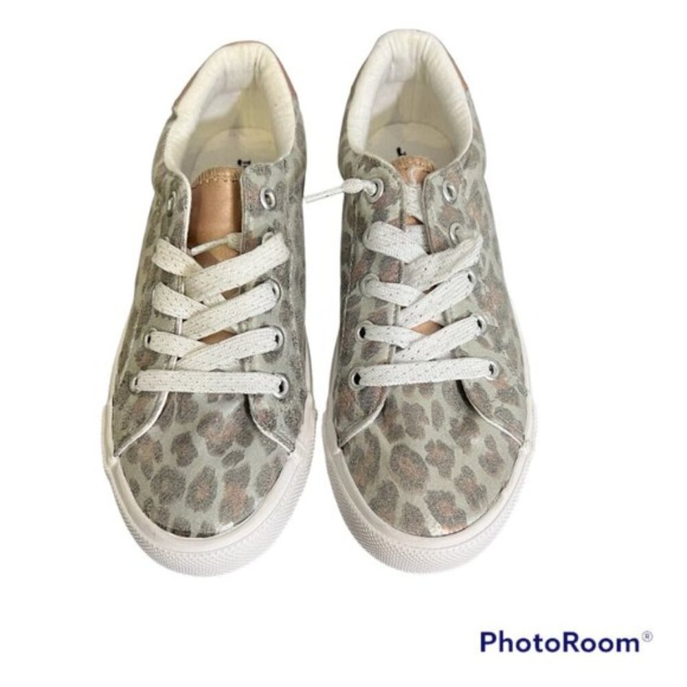 NWOT TREASURE &BOND Silver Pink Leopard Print Sneakers (3M)